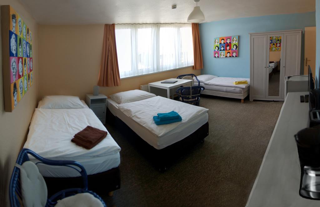 Apartmentpension Am Krongut Potsdam Chambre photo