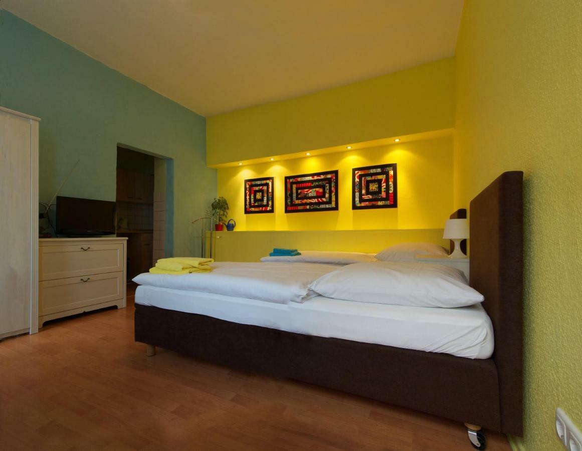 Apartmentpension Am Krongut Potsdam Chambre photo
